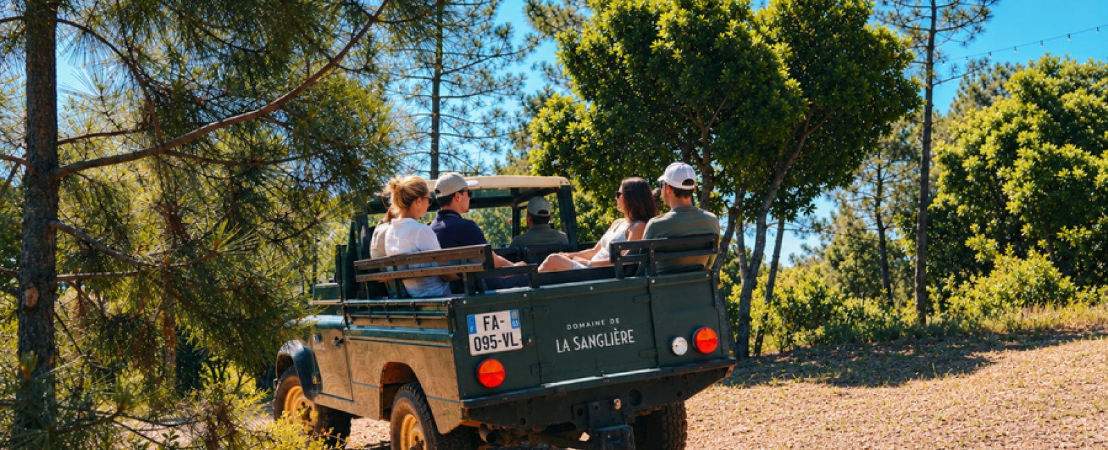 Aventure dans les vignes avec le Domaine de la Sanglière_Bormes-les-Mimosas Aventure dans les vignes avec le Domaine de la Sanglière_Bormes-les-Mimosas