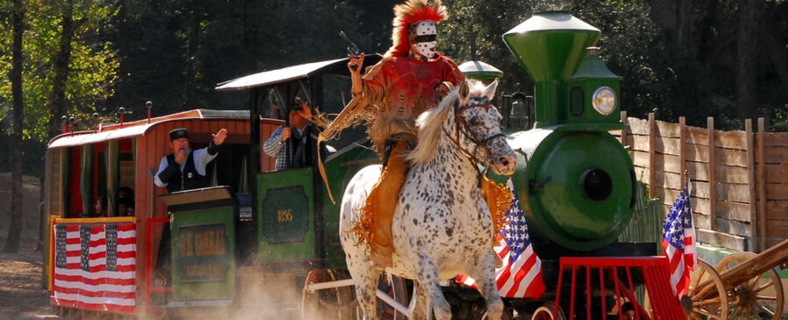 Amusez-vous en Méditerranée Porte des Maures