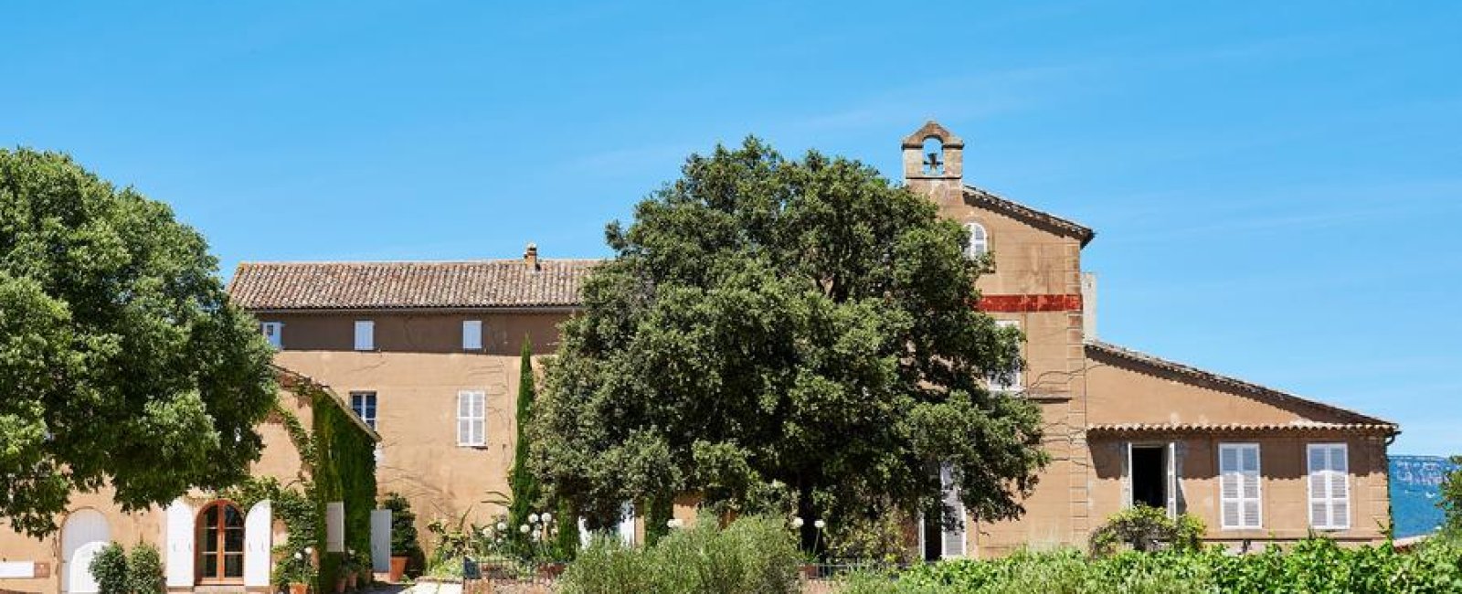 Château La Tour de l'Evêque à Pierrefeu-du-Var Château La Tour de l'Evêque à Pierrefeu-du-Var