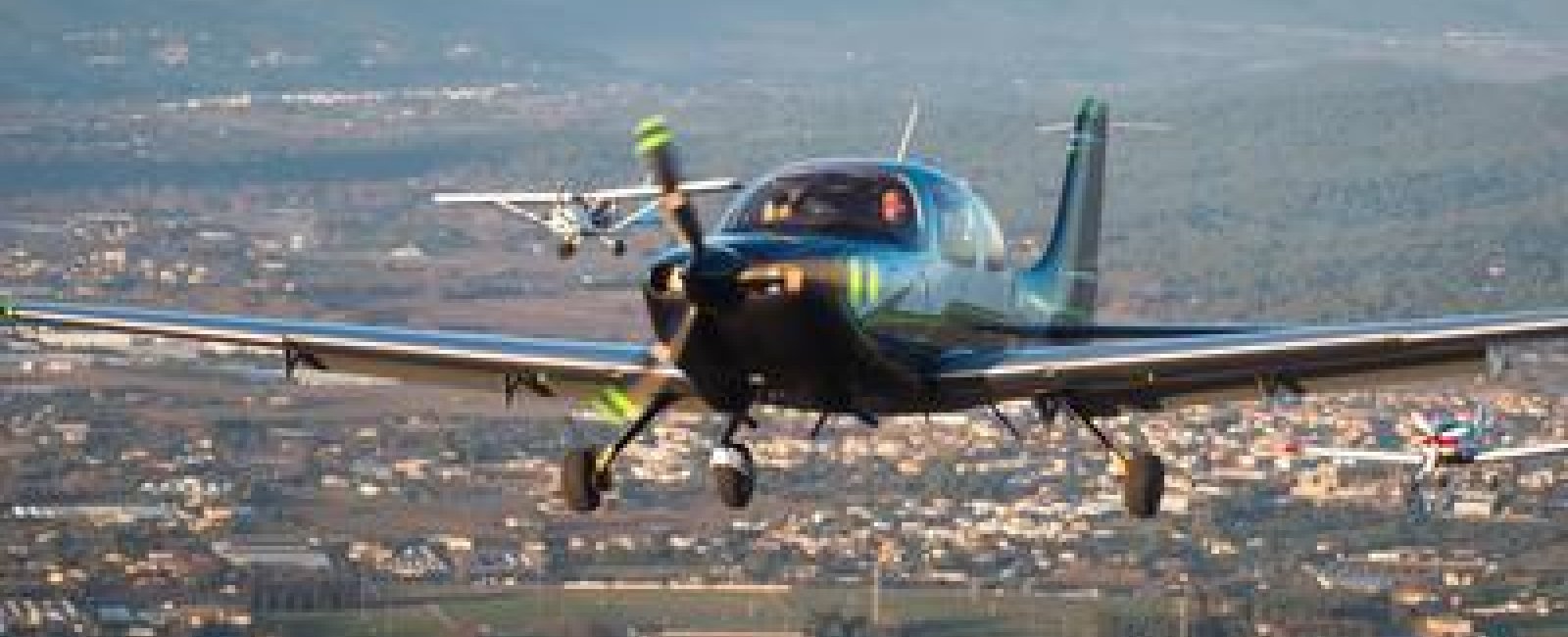 Panorama avec l'aéroclub du Soleil