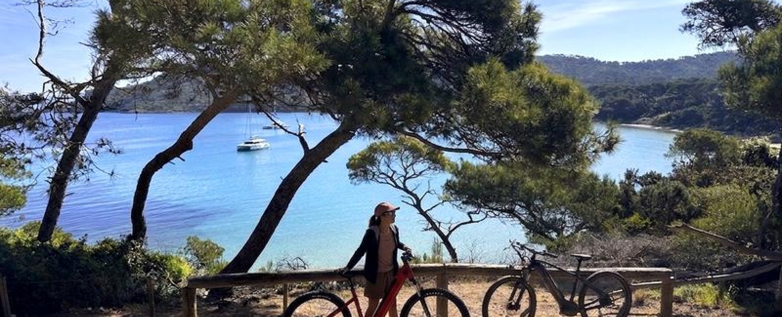 L'arrivée avec votre VTT électrique à la Plage Notre Dame L'arrivée avec votre VTT électrique à la Plage Notre Dame