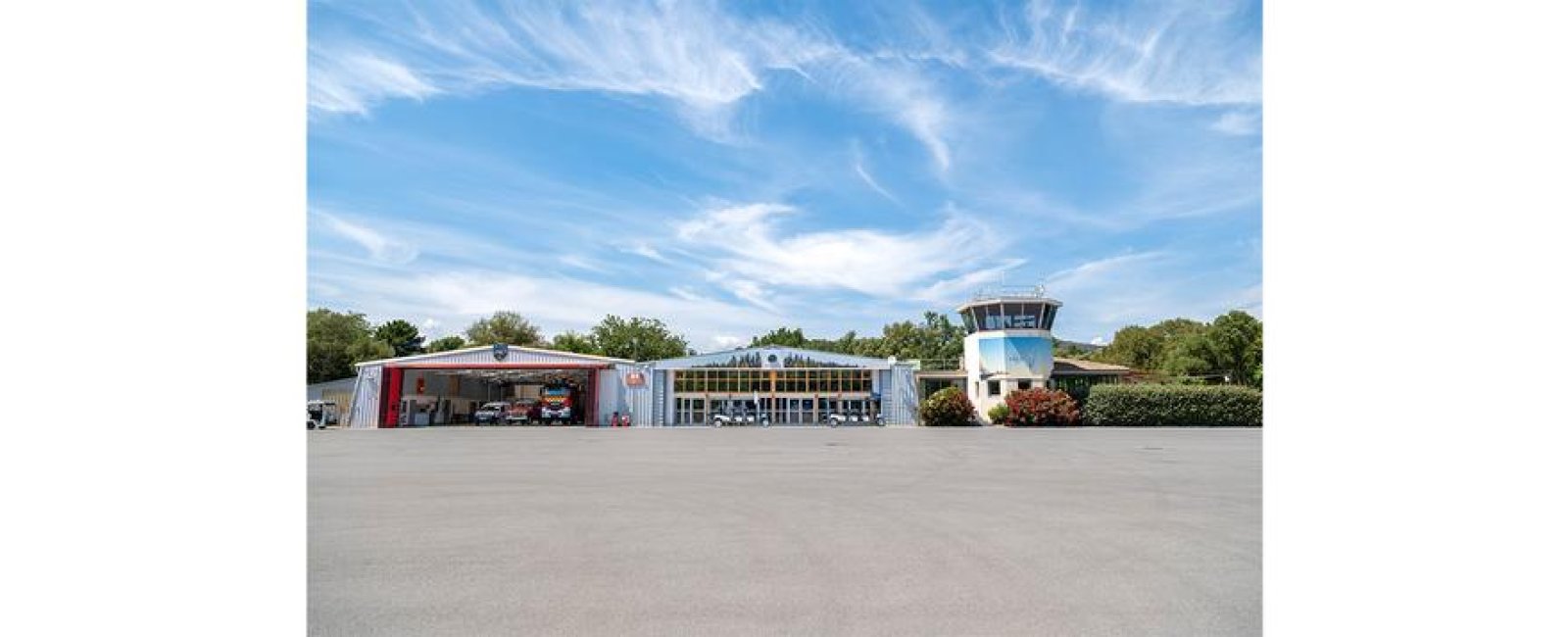 Internationaler Flughafen des Golfs von Saint-Tropez_La Mole