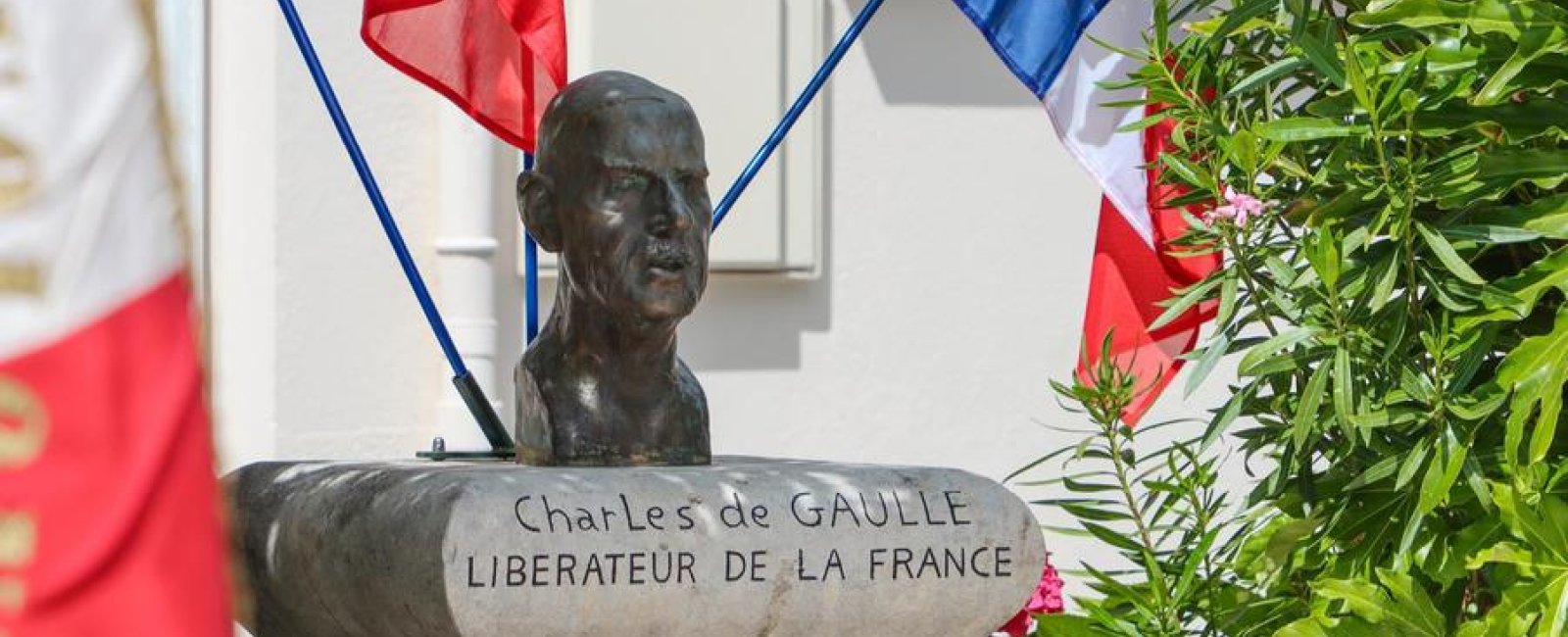 Les commémorations en Méditerranée porte des Maures