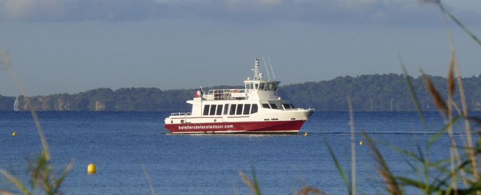 Croisière vigneronne avec les Bateliers de la Côte d'Azur et les Vignerons Londais
