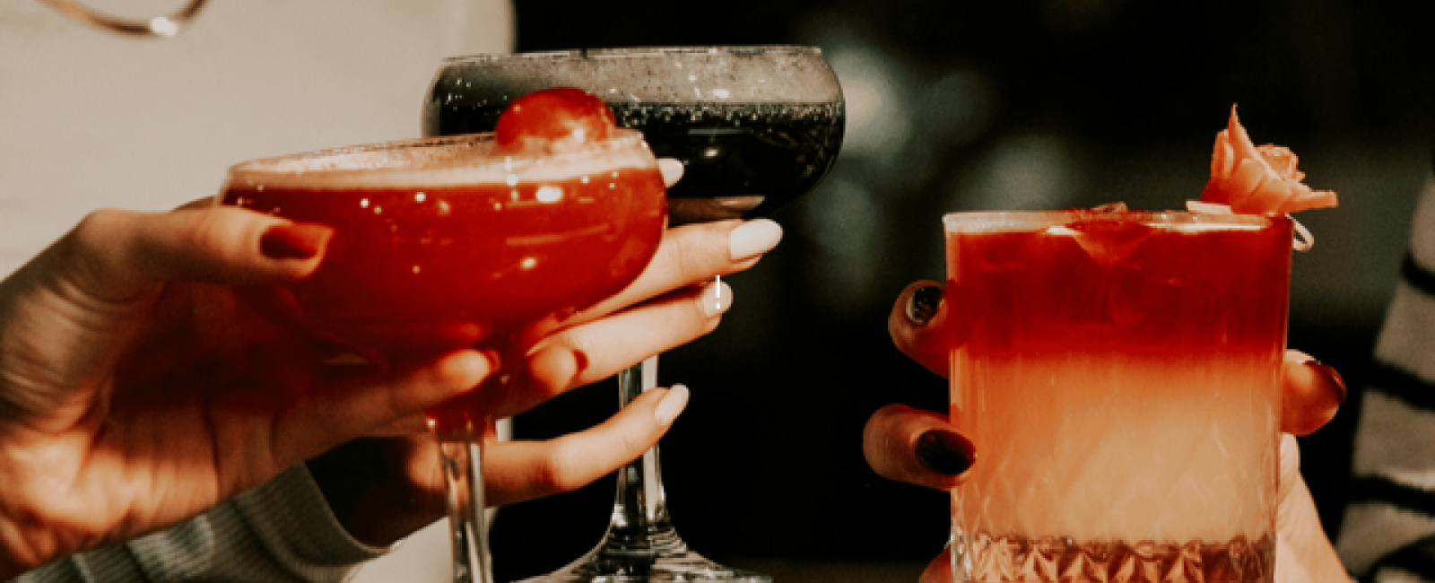 Apéritifs au lobby à L'Eden Rose_Bormes-les-Mimosas