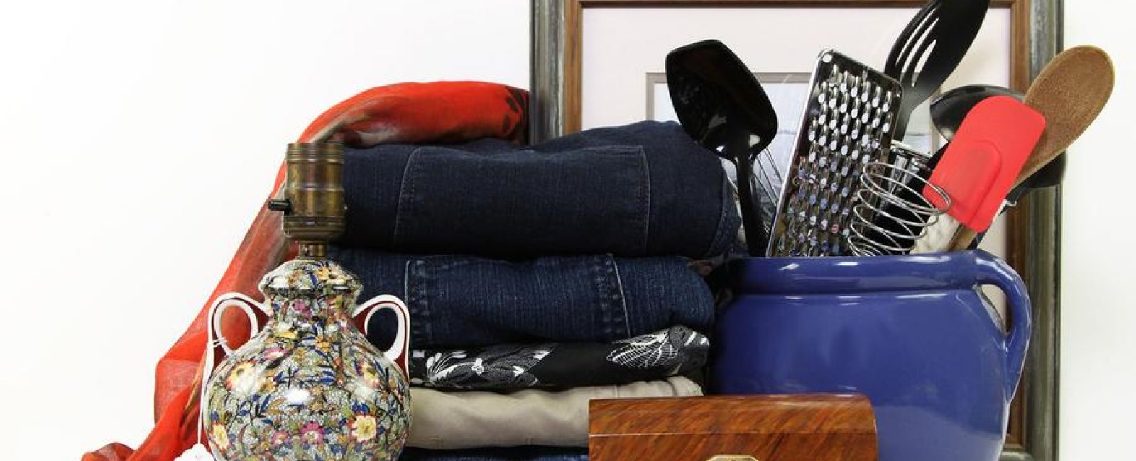 Les vide-greniers en Méditerranée Porte des Maures