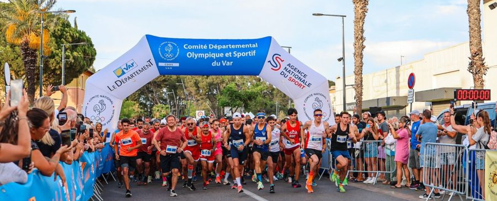 Les courses en Méditerranée Porte des Maures