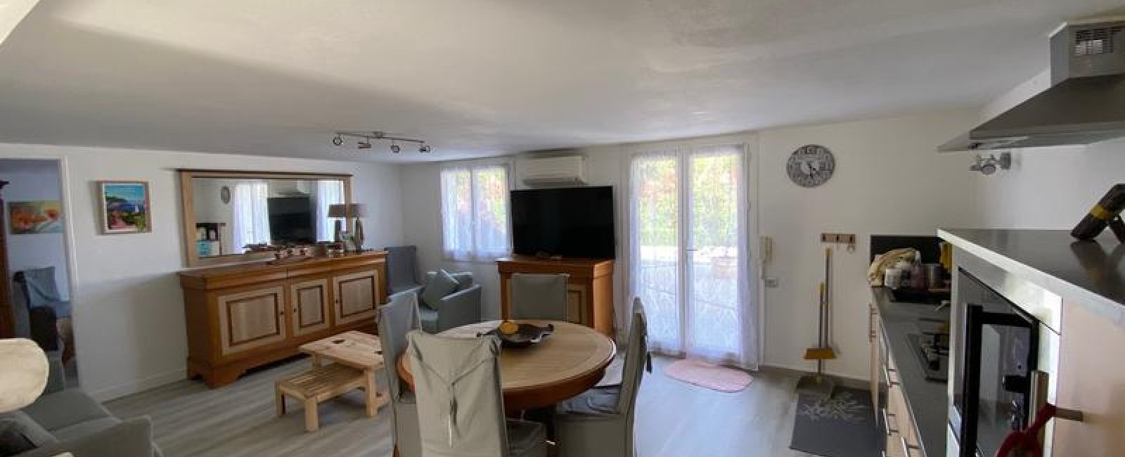 Location saisonnière pièce a vivre
