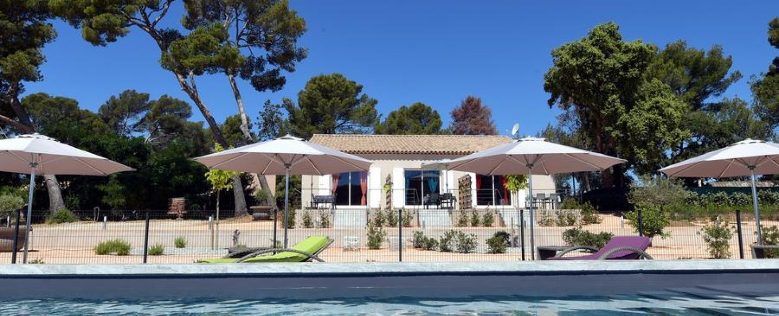 Gîte Sous Les Pins - Bleu Gîte Sous Les Pins - Bleu