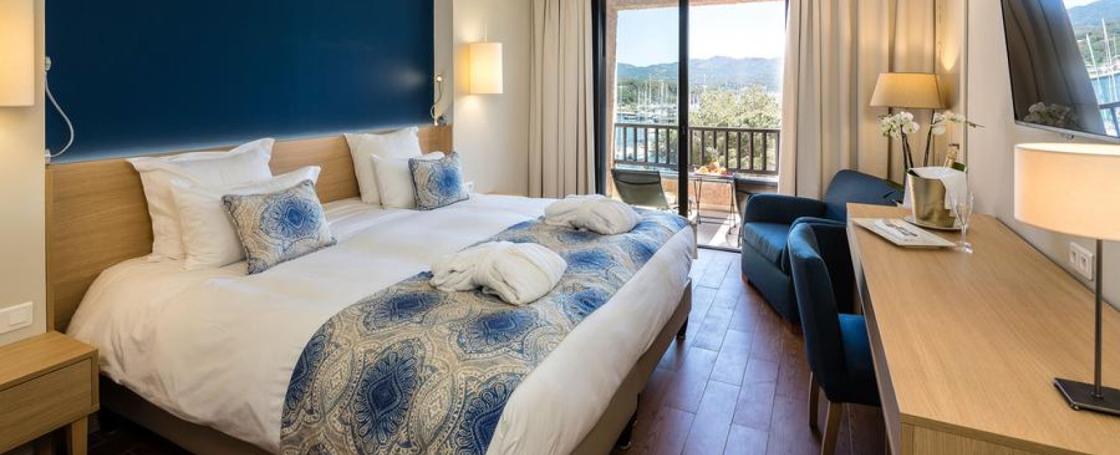 Chambre supérieure avec terrasse