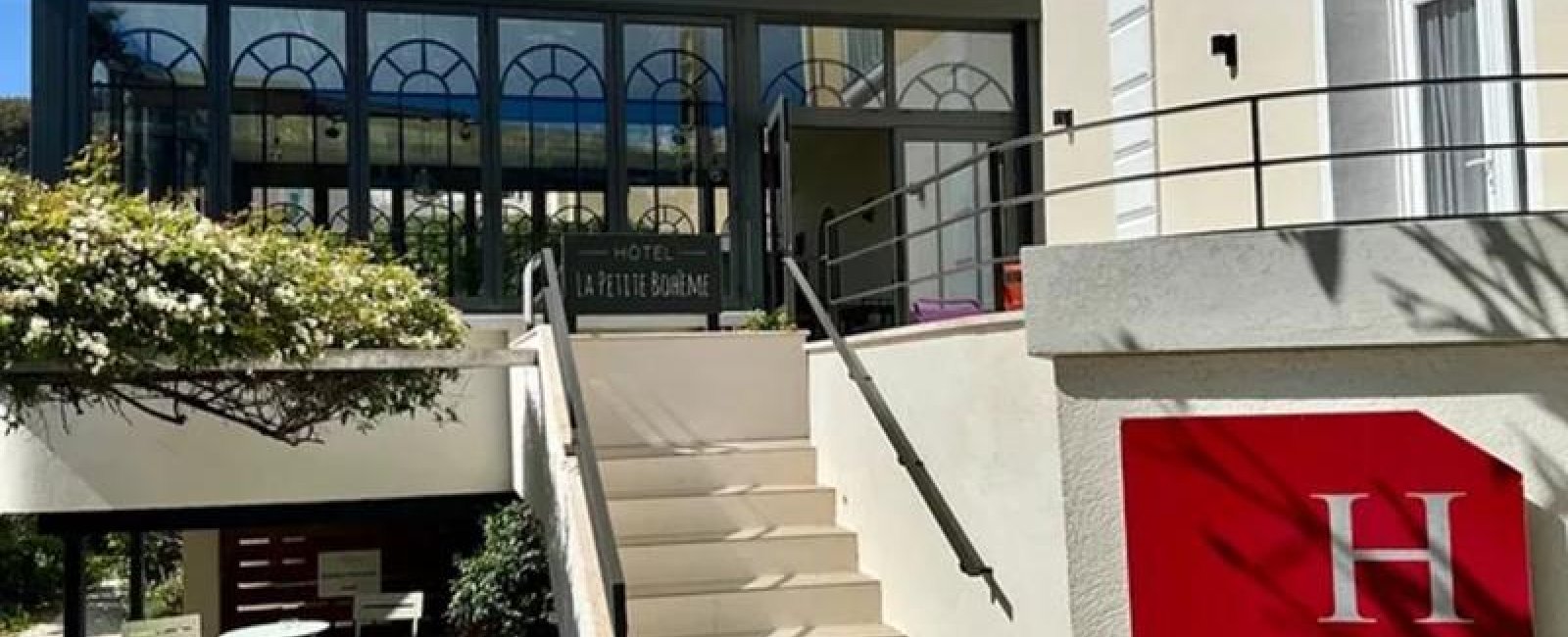 Entrée de l'hôtel-restaurant