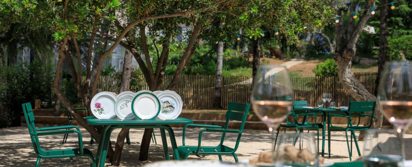 Restaurant l'Assiette in the heart of the vineyards at Figuière in La Londe les Maures