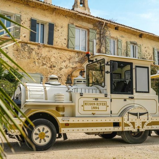 Petit train des vignes - Balade au cœur du terroir londais_La Londe-les-Maures