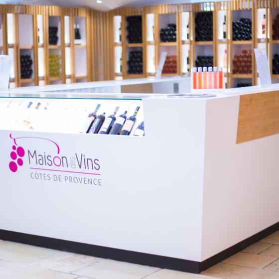 Intérieur de la maison des vins