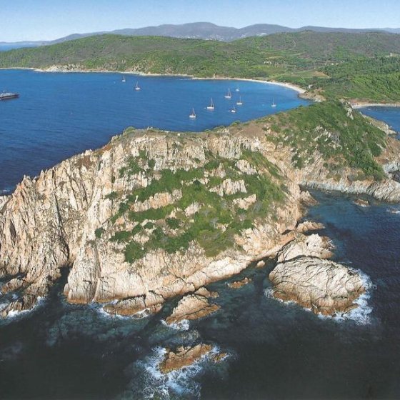 Promenade des Caps Sauvages - Vedettes Îles d'Or et Le Corsaire_Le Lavandou