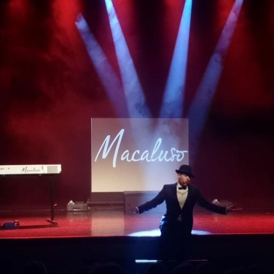 Stéphane Macaluso : pianiste, chanteur, compositeur à La Londe les Maures