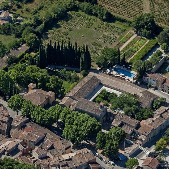 Vue aérienne de l'abbaye de la Celle