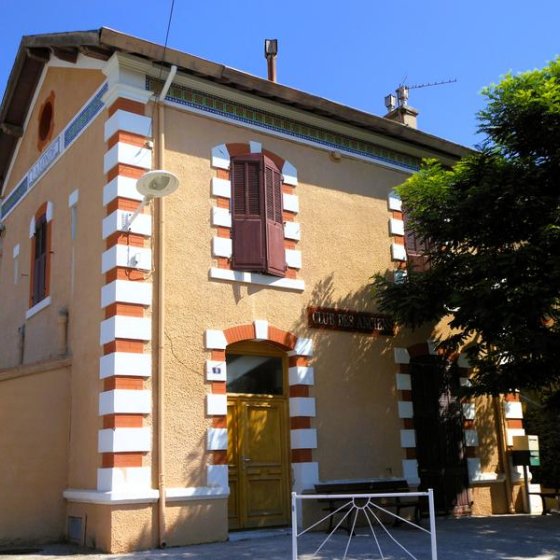 Gare du chemin de fer du littoral