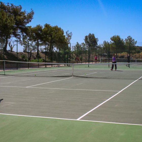 Tennis sur l'île des Embiez