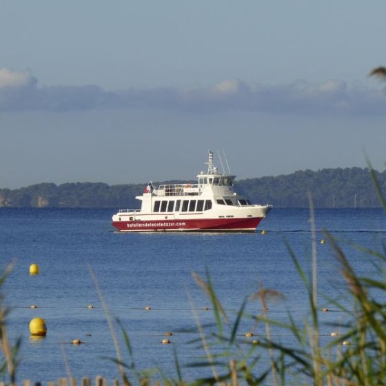 Croisière vigneronne avec les Bateliers de la Côte d'Azur et les Vignerons Londais
