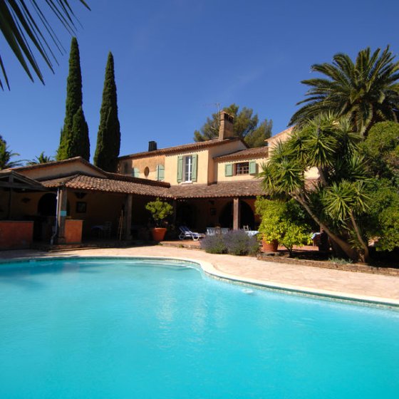 Gîtes avec piscine à La Londe les Maures