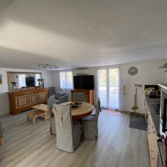 Location saisonnière pièce a vivre Location saisonnière pièce a vivre
