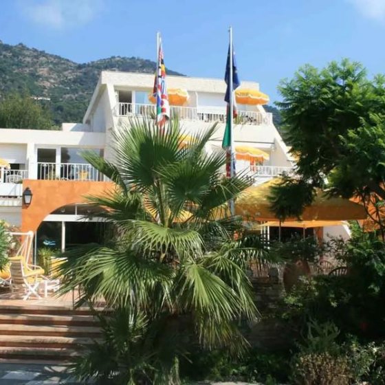 Hôtel Les Alcyons_Le Lavandou