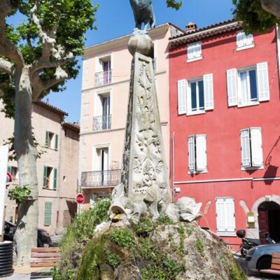 Visite du village provençal de Cuers