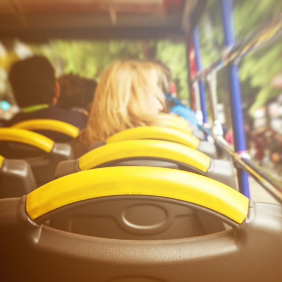 Se déplacer à Cuers, Collobrières, Pierrefeu du Var et La Londe les Maures en Bus, Taxi, VTC ou voiture de location